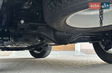 Позашляховик / Кросовер Toyota Land Cruiser Prado 2019 в 