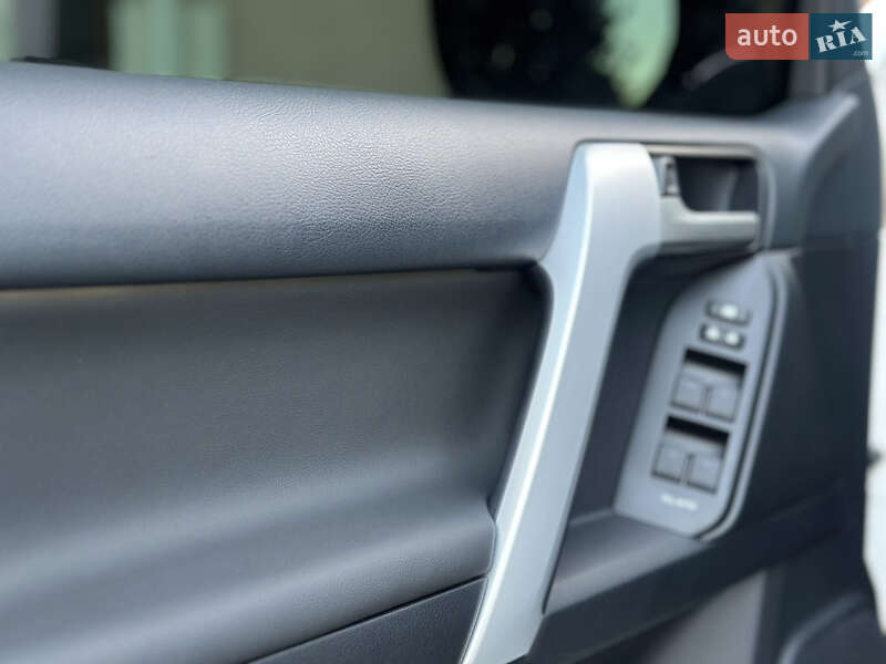 Позашляховик / Кросовер Toyota Land Cruiser Prado 2019 в Вінниці фото 106 Позашляховик / Кросовер Toyota Land Cruiser Prado 2019 в Вінниці
