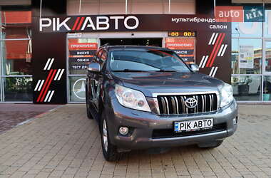 Позашляховик / Кросовер Toyota Land Cruiser Prado 2013 в Львові