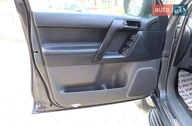 Внедорожник / Кроссовер Toyota Land Cruiser Prado 2013 в 