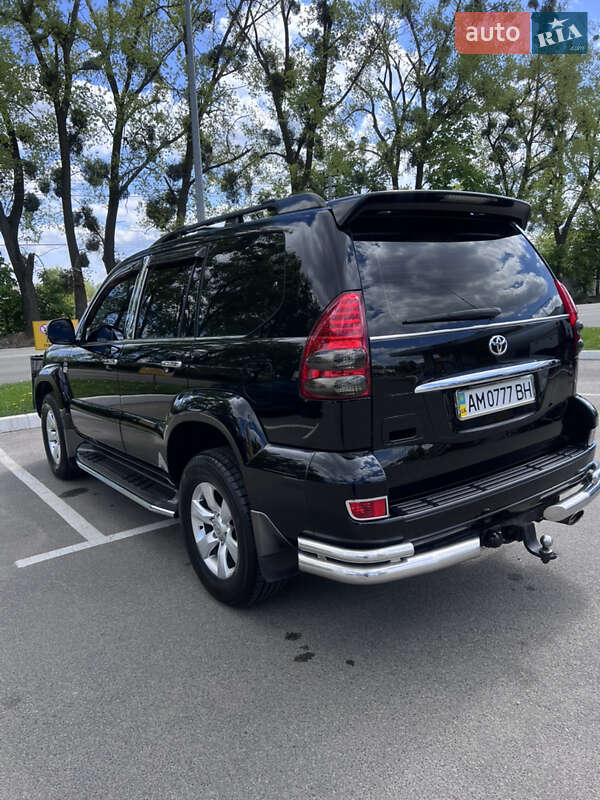 Позашляховик / Кросовер Toyota Land Cruiser Prado 2006 в Києві