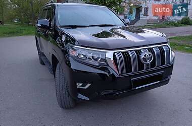 Внедорожник / Кроссовер Toyota Land Cruiser Prado 2010 в Александрие
