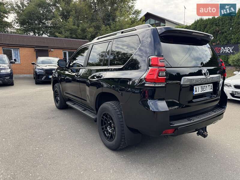 Внедорожник / Кроссовер Toyota Land Cruiser Prado 2021 в Киеве