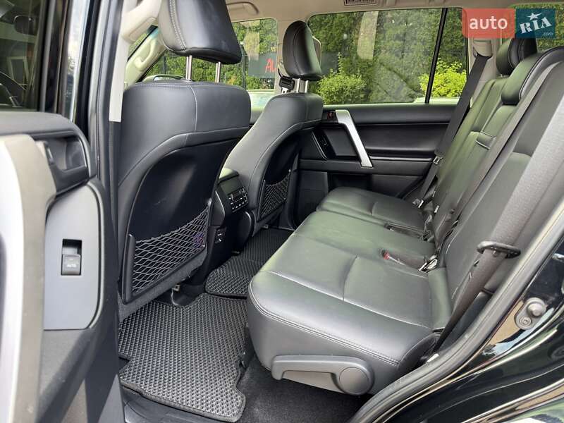 Внедорожник / Кроссовер Toyota Land Cruiser Prado 2021 в Киеве