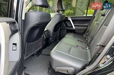 Позашляховик / Кросовер Toyota Land Cruiser Prado 2021 в  фото 19 Позашляховик / Кросовер Toyota Land Cruiser Prado 2021 в