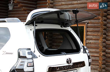 Позашляховик / Кросовер Toyota Land Cruiser Prado 2021 в  фото 79 Позашляховик / Кросовер Toyota Land Cruiser Prado 2021 в