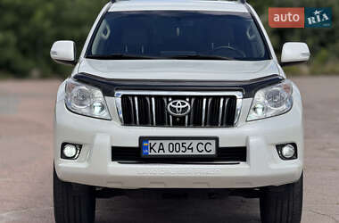 Внедорожник / Кроссовер Toyota Land Cruiser Prado 2010 в 