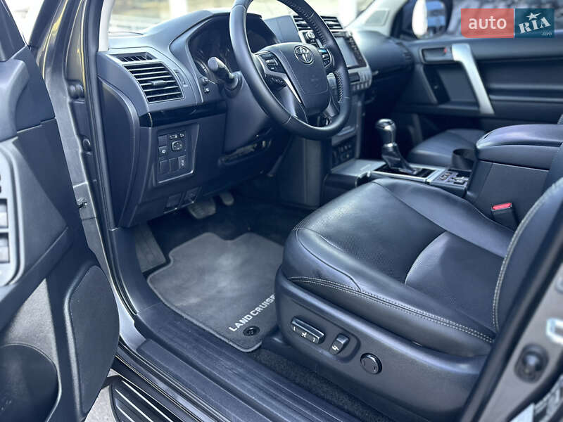 Внедорожник / Кроссовер Toyota Land Cruiser Prado 2020 в Киеве