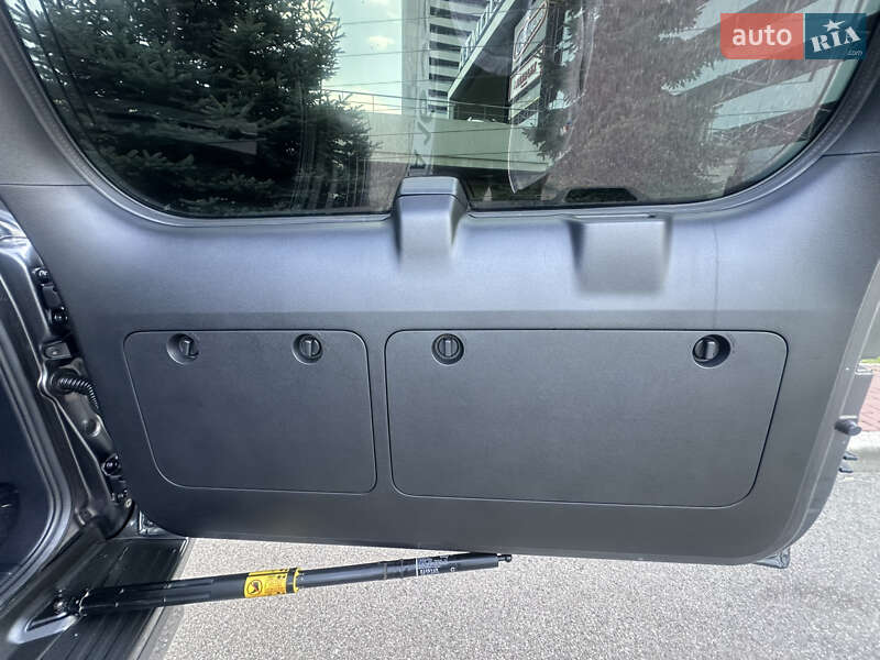 Внедорожник / Кроссовер Toyota Land Cruiser Prado 2020 в Киеве