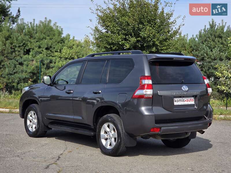 Внедорожник / Кроссовер Toyota Land Cruiser Prado 2017 в Хмельницком