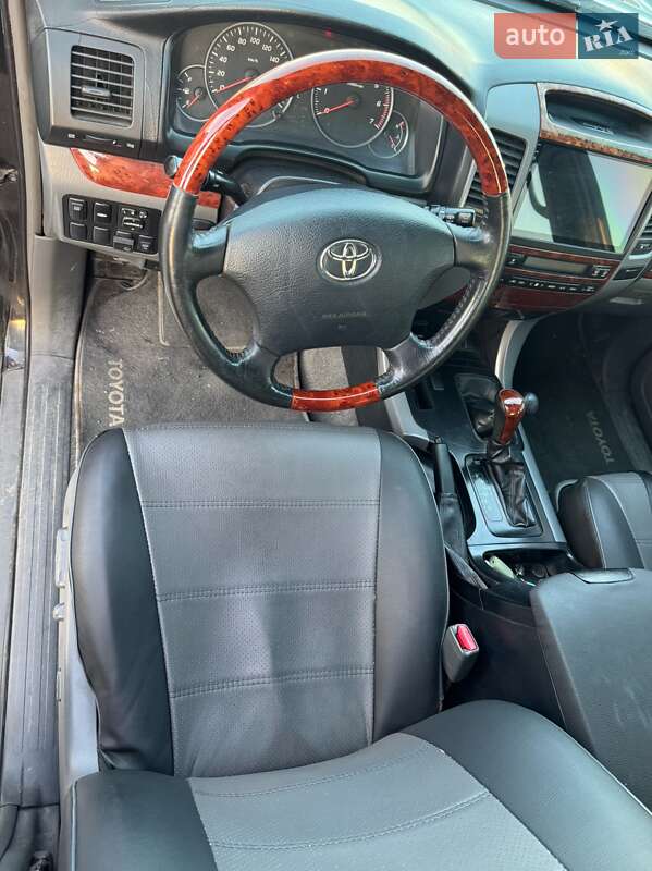 Внедорожник / Кроссовер Toyota Land Cruiser Prado 2007 в Харькове