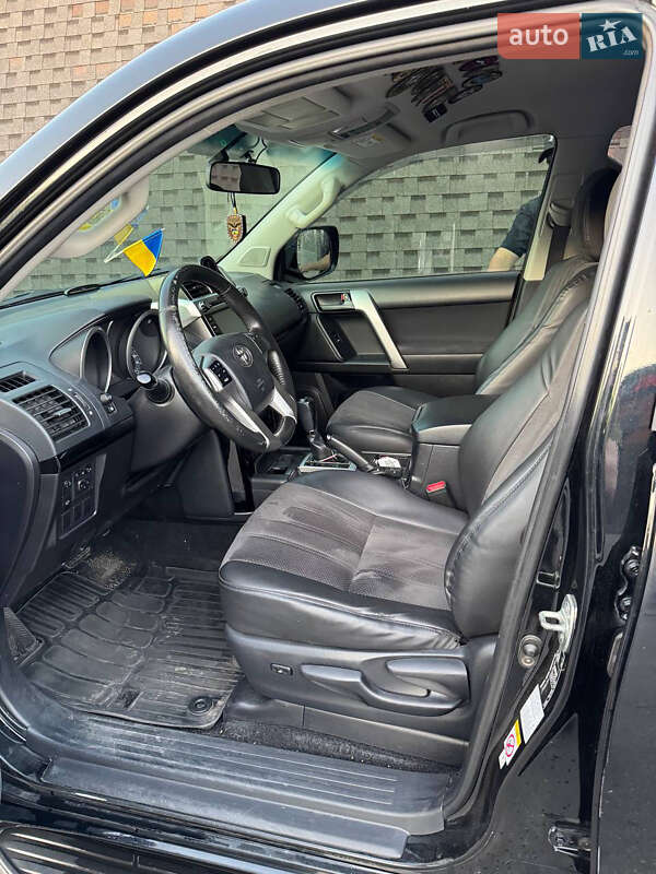 Внедорожник / Кроссовер Toyota Land Cruiser Prado 2016 в Киеве фото 10 Внедорожник / Кроссовер Toyota Land Cruiser Prado 2016 в Киеве