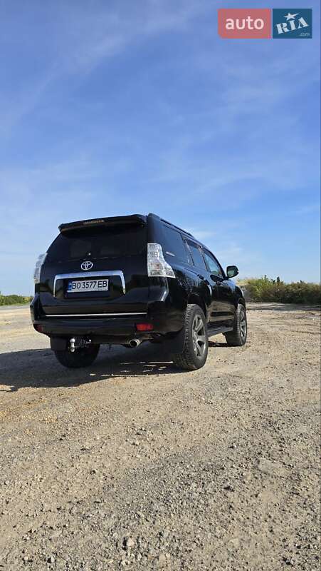 Позашляховик / Кросовер Toyota Land Cruiser Prado 2012 в Чорткові