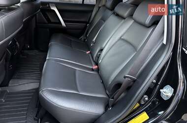Внедорожник / Кроссовер Toyota Land Cruiser Prado 2015 в 