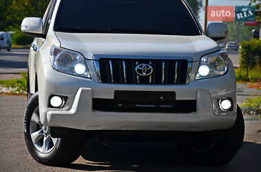Позашляховик / Кросовер Toyota Land Cruiser Prado 2011 в Дніпрі