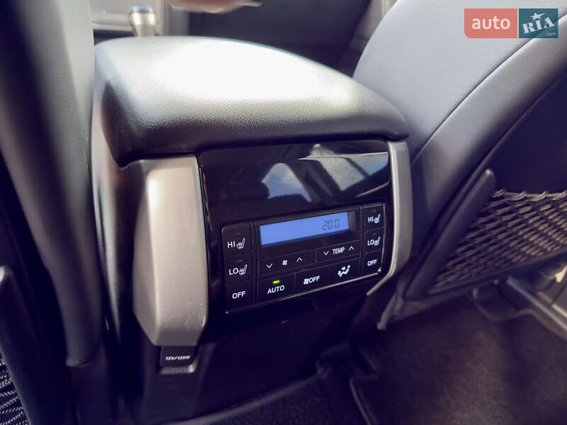 Внедорожник / Кроссовер Toyota Land Cruiser Prado 2020 в Киеве