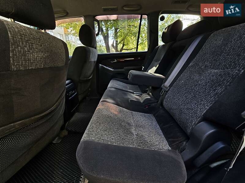 Позашляховик / Кросовер Toyota Land Cruiser Prado 2005 в Львові