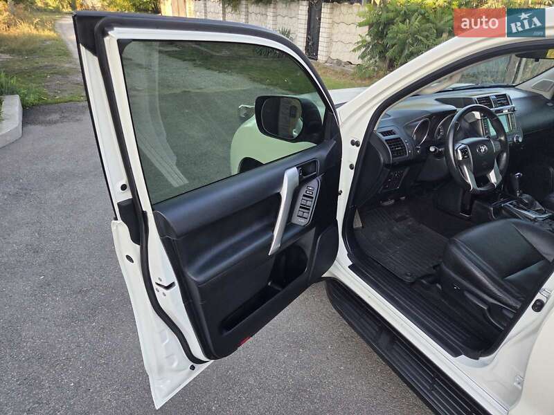 Внедорожник / Кроссовер Toyota Land Cruiser Prado 2014 в Каменском фото 19 Внедорожник / Кроссовер Toyota Land Cruiser Prado 2014 в Каменском