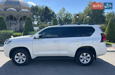 Внедорожник / Кроссовер Toyota Land Cruiser Prado 2018 в 