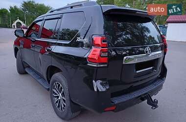 Внедорожник / Кроссовер Toyota Land Cruiser Prado 2010 в Александрие