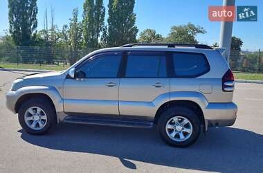 Внедорожник / Кроссовер Toyota Land Cruiser Prado 2005 в  фото 16 Внедорожник / Кроссовер Toyota Land Cruiser Prado 2005 в