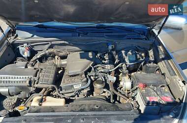 Внедорожник / Кроссовер Toyota Land Cruiser Prado 2005 в  фото 5 Внедорожник / Кроссовер Toyota Land Cruiser Prado 2005 в