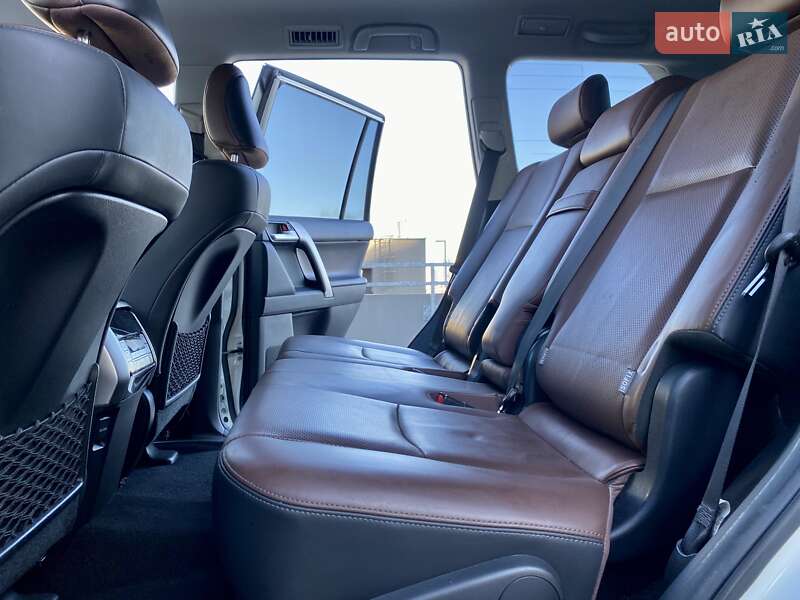 Позашляховик / Кросовер Toyota Land Cruiser Prado 2019 в Києві