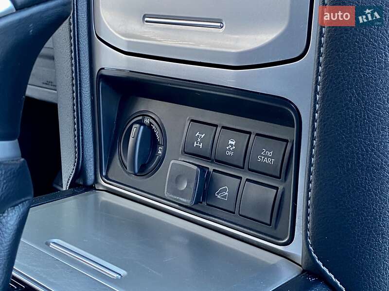 Позашляховик / Кросовер Toyota Land Cruiser Prado 2019 в Києві