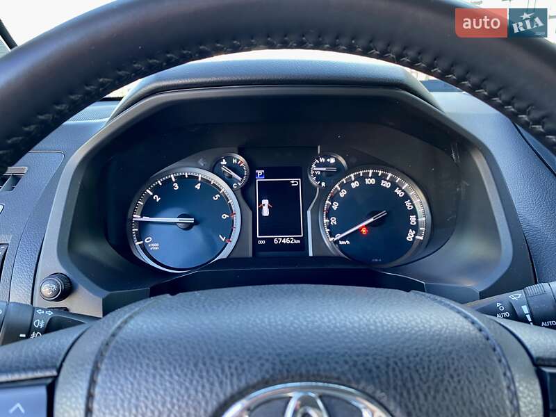 Позашляховик / Кросовер Toyota Land Cruiser Prado 2019 в Києві