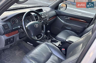 Внедорожник / Кроссовер Toyota Land Cruiser Prado 2006 в  фото 10 Внедорожник / Кроссовер Toyota Land Cruiser Prado 2006 в