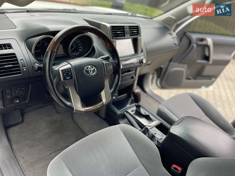 Позашляховик / Кросовер Toyota Land Cruiser Prado 2011 в Одесі фото 14 Позашляховик / Кросовер Toyota Land Cruiser Prado 2011 в Одесі