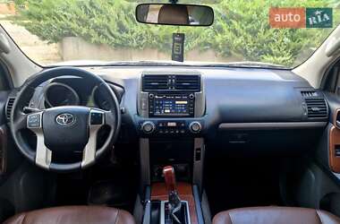 Внедорожник / Кроссовер Toyota Land Cruiser Prado 2012 в 