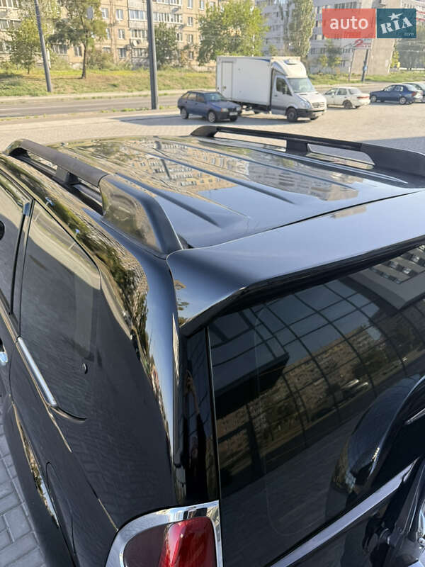 Позашляховик / Кросовер Toyota Land Cruiser Prado 2004 в Дніпрі