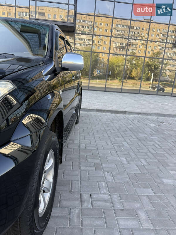 Позашляховик / Кросовер Toyota Land Cruiser Prado 2004 в Дніпрі