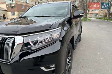 Внедорожник / Кроссовер Toyota Land Cruiser Prado 2010 в Александрие