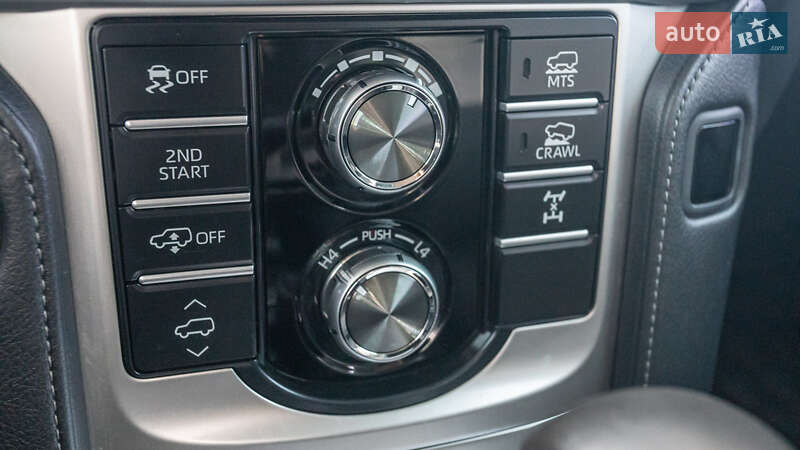 Внедорожник / Кроссовер Toyota Land Cruiser Prado 2019 в Днепре