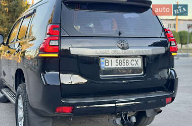 Внедорожник / Кроссовер Toyota Land Cruiser Prado 2015 в 