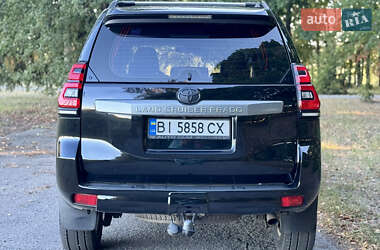 Внедорожник / Кроссовер Toyota Land Cruiser Prado 2015 в 