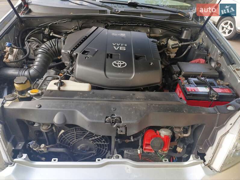 Позашляховик / Кросовер Toyota Land Cruiser Prado 2006 в Ужгороді