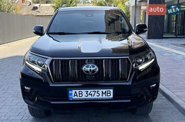Внедорожник / Кроссовер Toyota Land Cruiser Prado 2021 в 