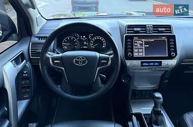 Внедорожник / Кроссовер Toyota Land Cruiser Prado 2021 в 