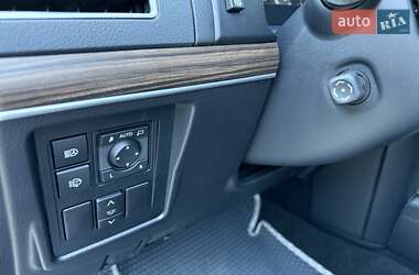 Внедорожник / Кроссовер Toyota Land Cruiser Prado 2021 в 