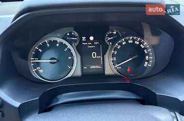 Внедорожник / Кроссовер Toyota Land Cruiser Prado 2021 в 