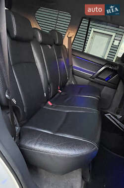 Внедорожник / Кроссовер Toyota Land Cruiser Prado 2010 в 