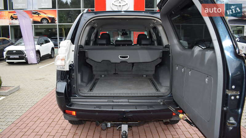 Позашляховик / Кросовер Toyota Land Cruiser Prado 2012 в Житомирі