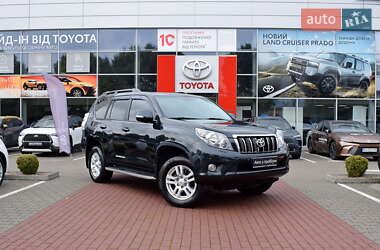 Внедорожник / Кроссовер Toyota Land Cruiser Prado 2012 в 