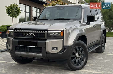 Внедорожник / Кроссовер Toyota Land Cruiser Prado 2025 в 