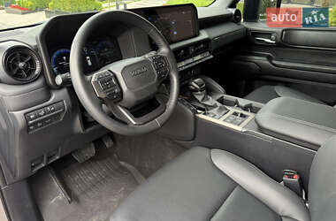 Внедорожник / Кроссовер Toyota Land Cruiser Prado 2025 в 