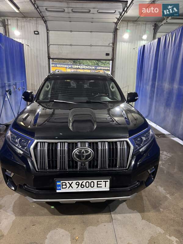 Внедорожник / Кроссовер Toyota Land Cruiser Prado 2019 в Хмельницком