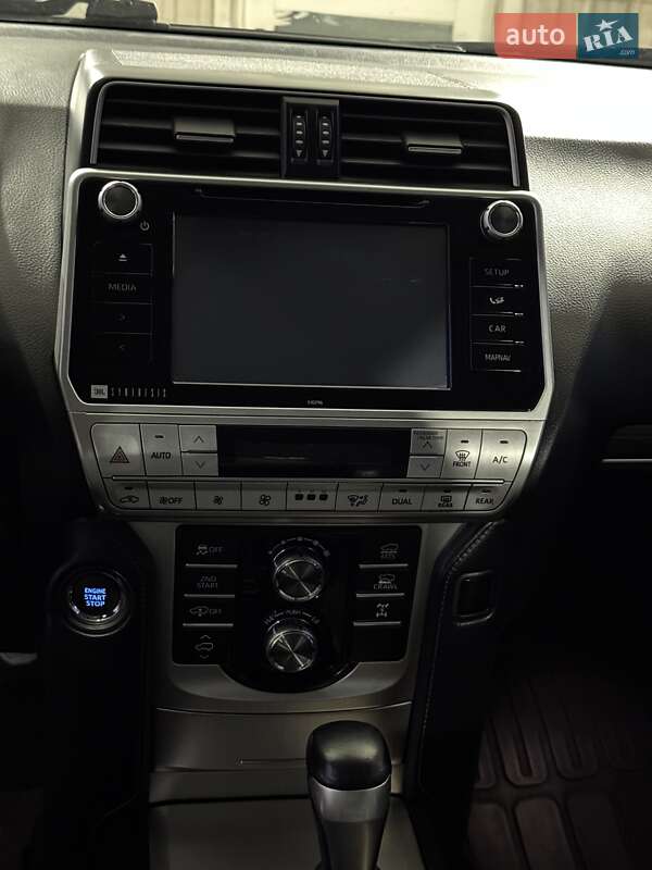 Внедорожник / Кроссовер Toyota Land Cruiser Prado 2019 в Хмельницком